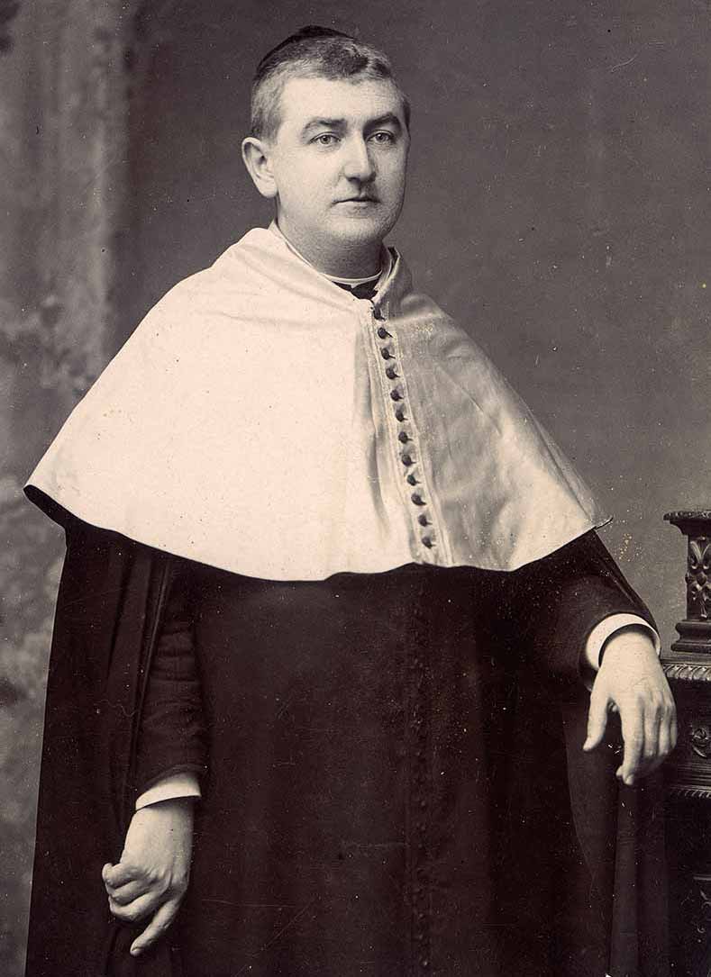 Manuel González, investido doctor.